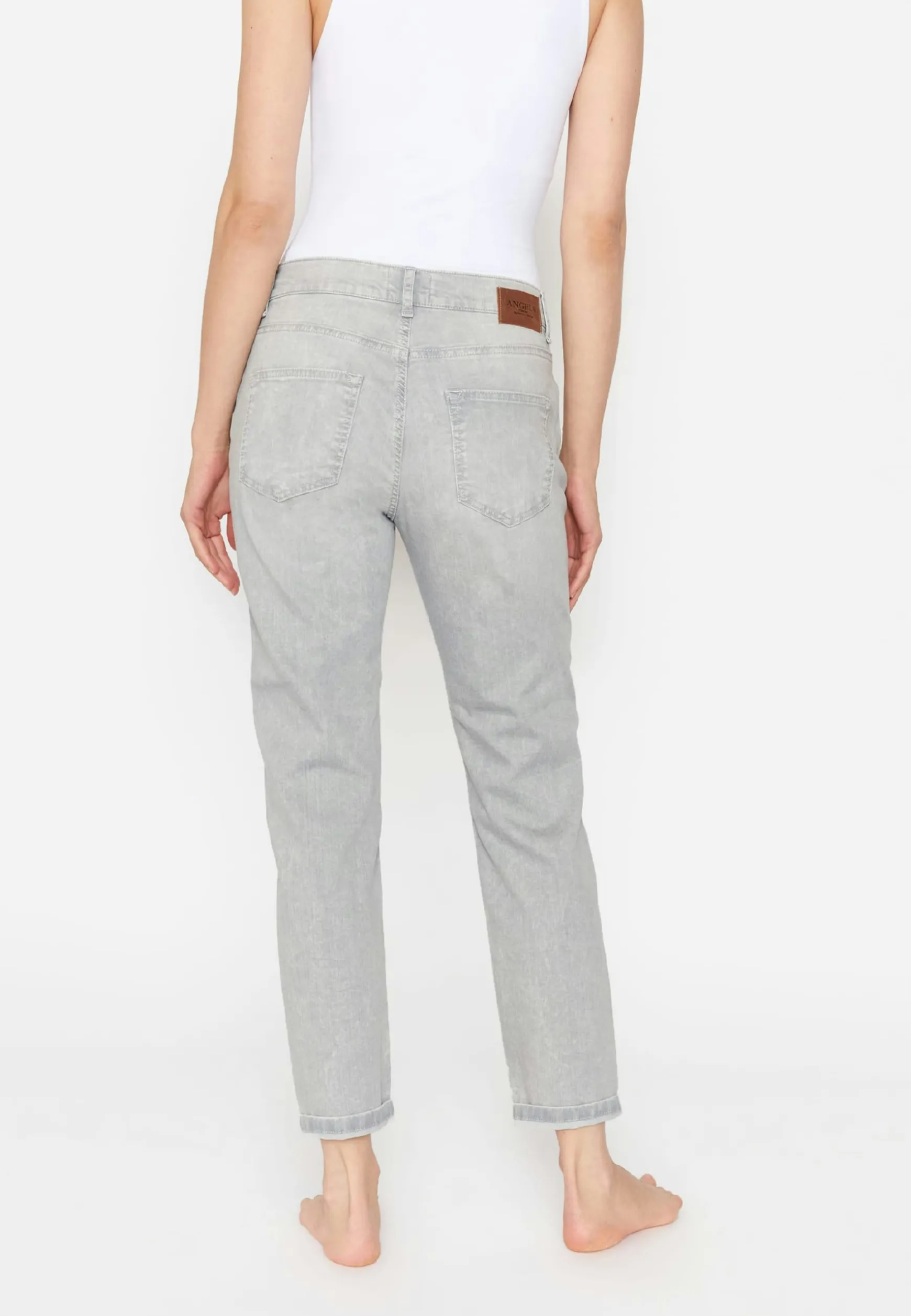 Boyfriend Jeans with rhinestones