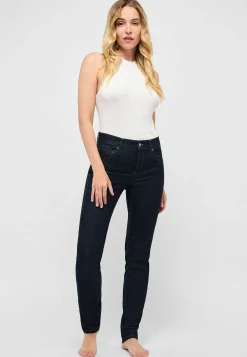 Jeans Cici with sporty denim