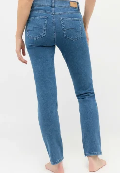 Jeans Cici with sporty denim