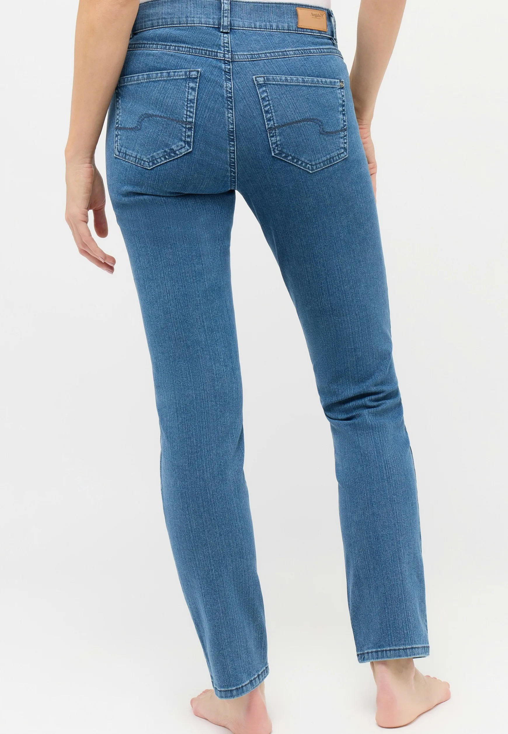 Jeans Cici with sporty denim