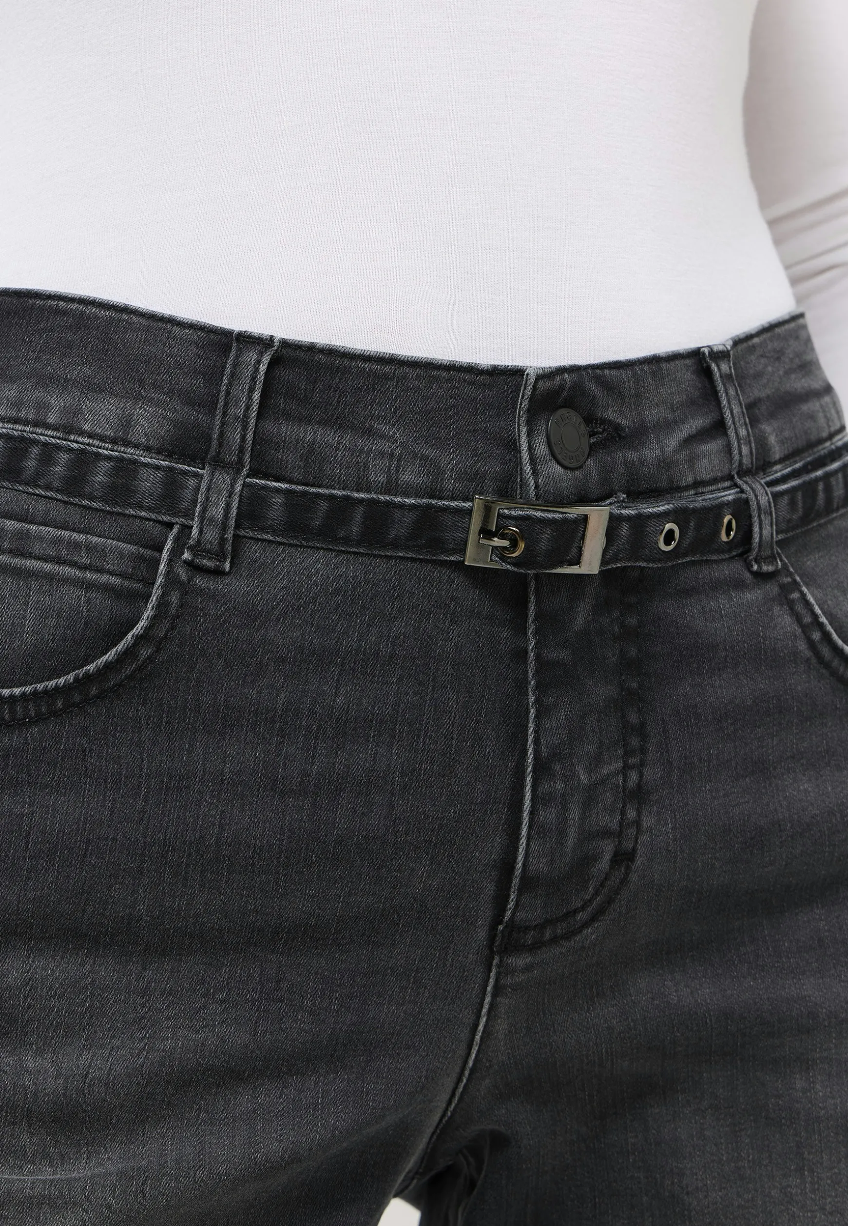 Jeans Liz Belt with integrated belt