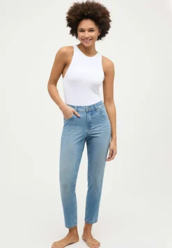 Jeans Ornella with distressed wash