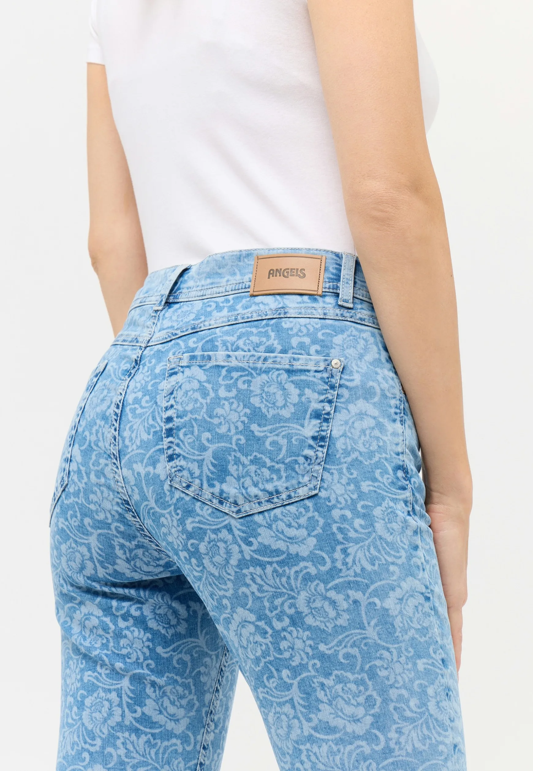 Jeans Ornella with floral pattern