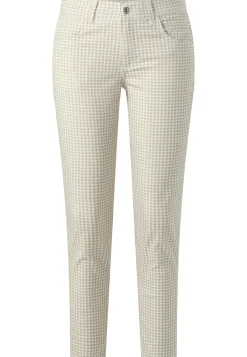 Ornella with houndstooth pattern