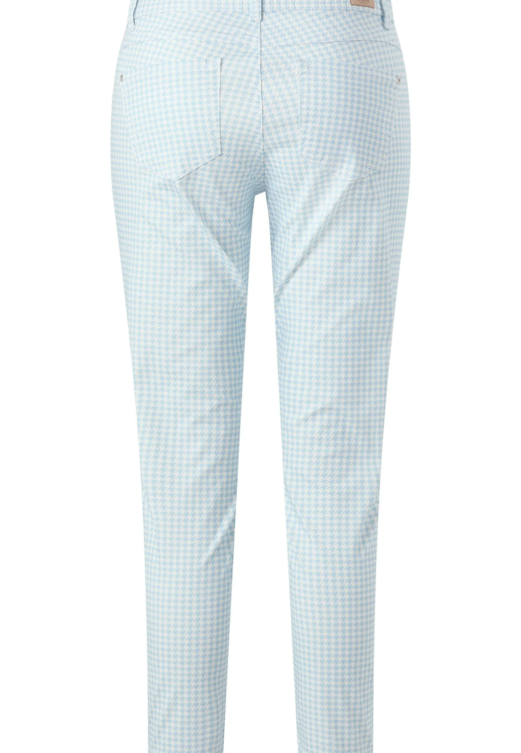 Ornella with houndstooth pattern