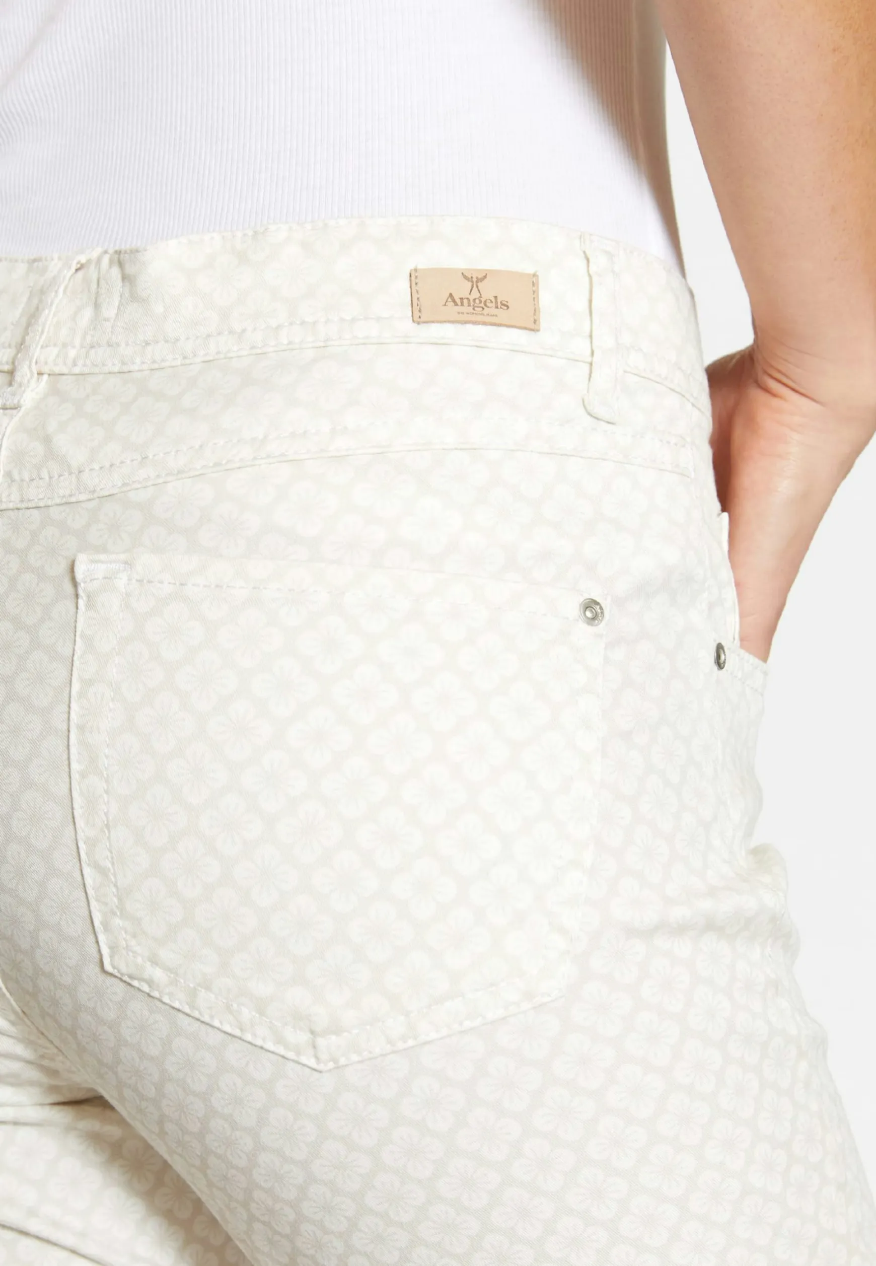 Pants Ornella with floral pattern