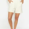 Shorts Maya in solid design