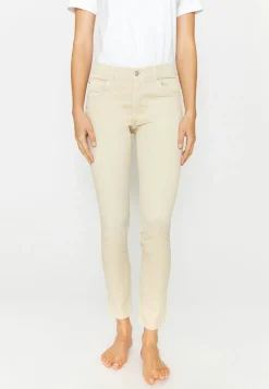 Skinny Jeans in Coloured Denim