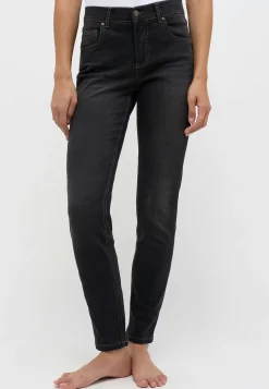 Skinny jeans with authentic denim
