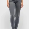 Skinny jeans with authentic denim
