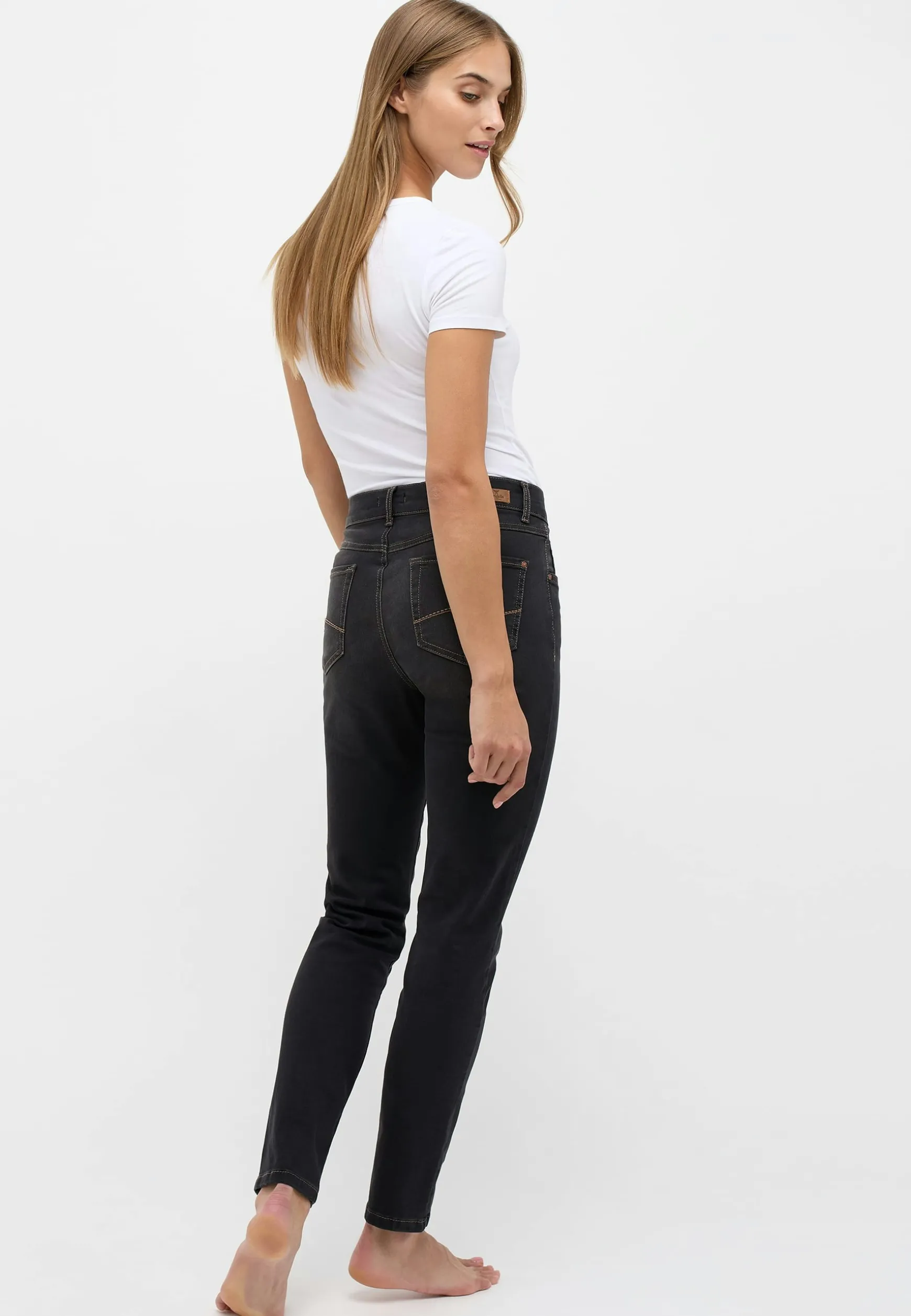 Skinny jeans with authentic denim
