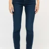 Skinny jeans with clean super stretch denim