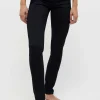 Skinny jeans with clean super stretch denim