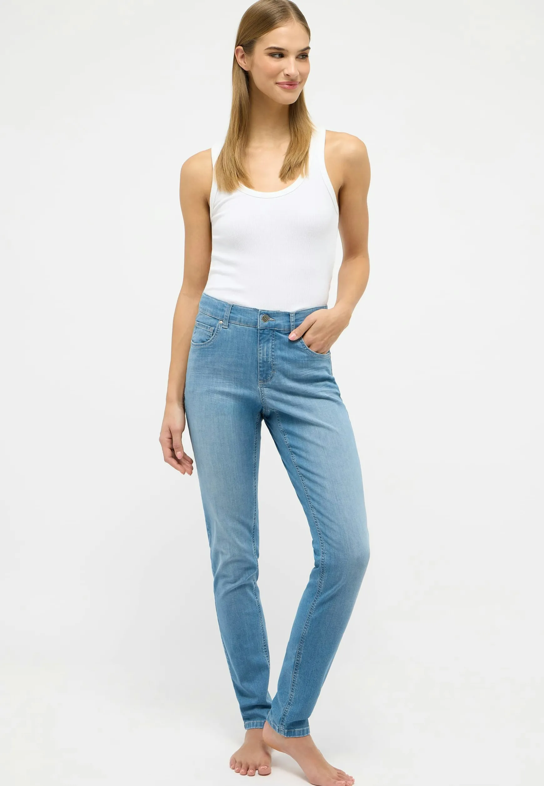 Skinny jeans with organic cotton