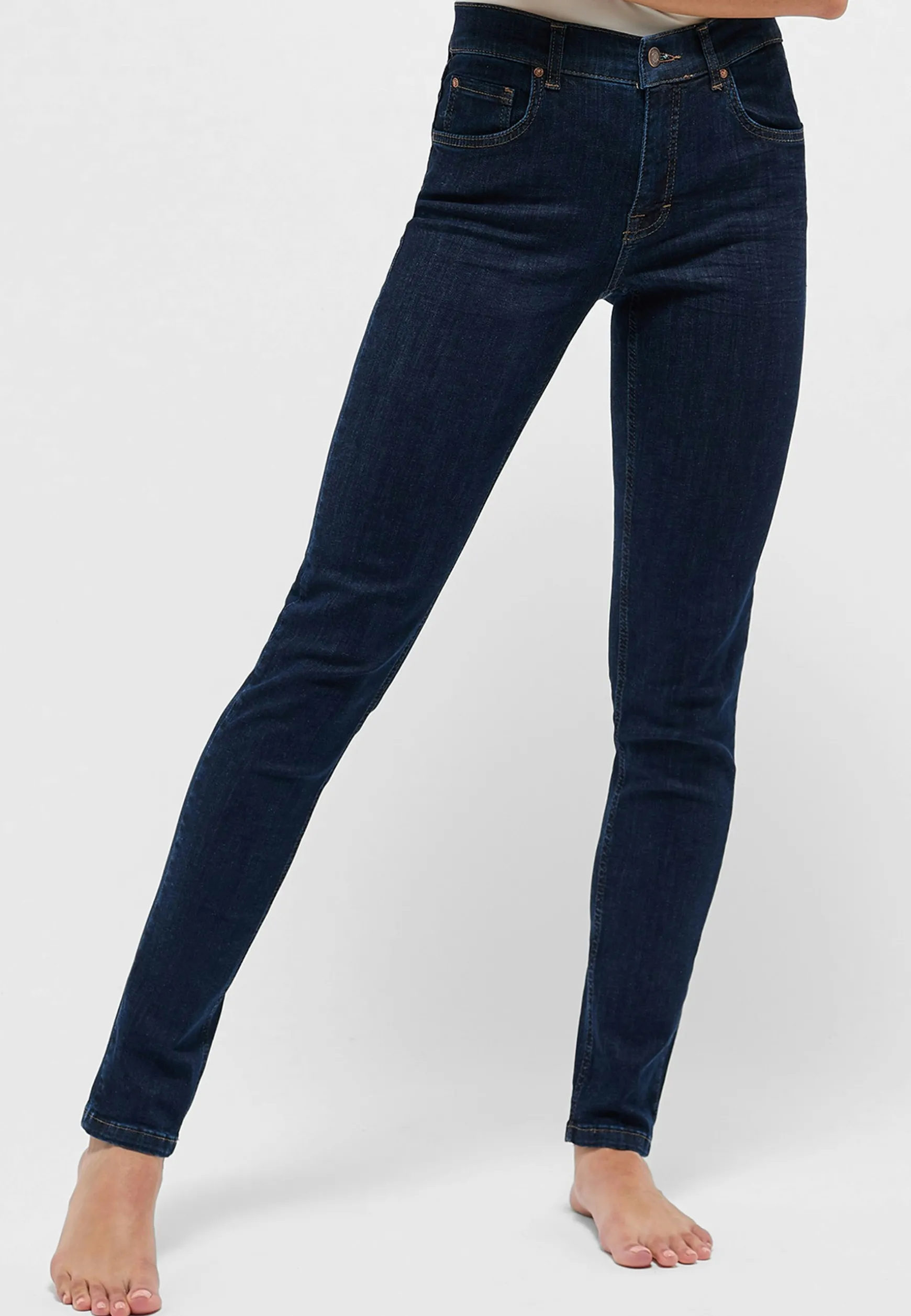 Skinny jeans with power stretch denim
