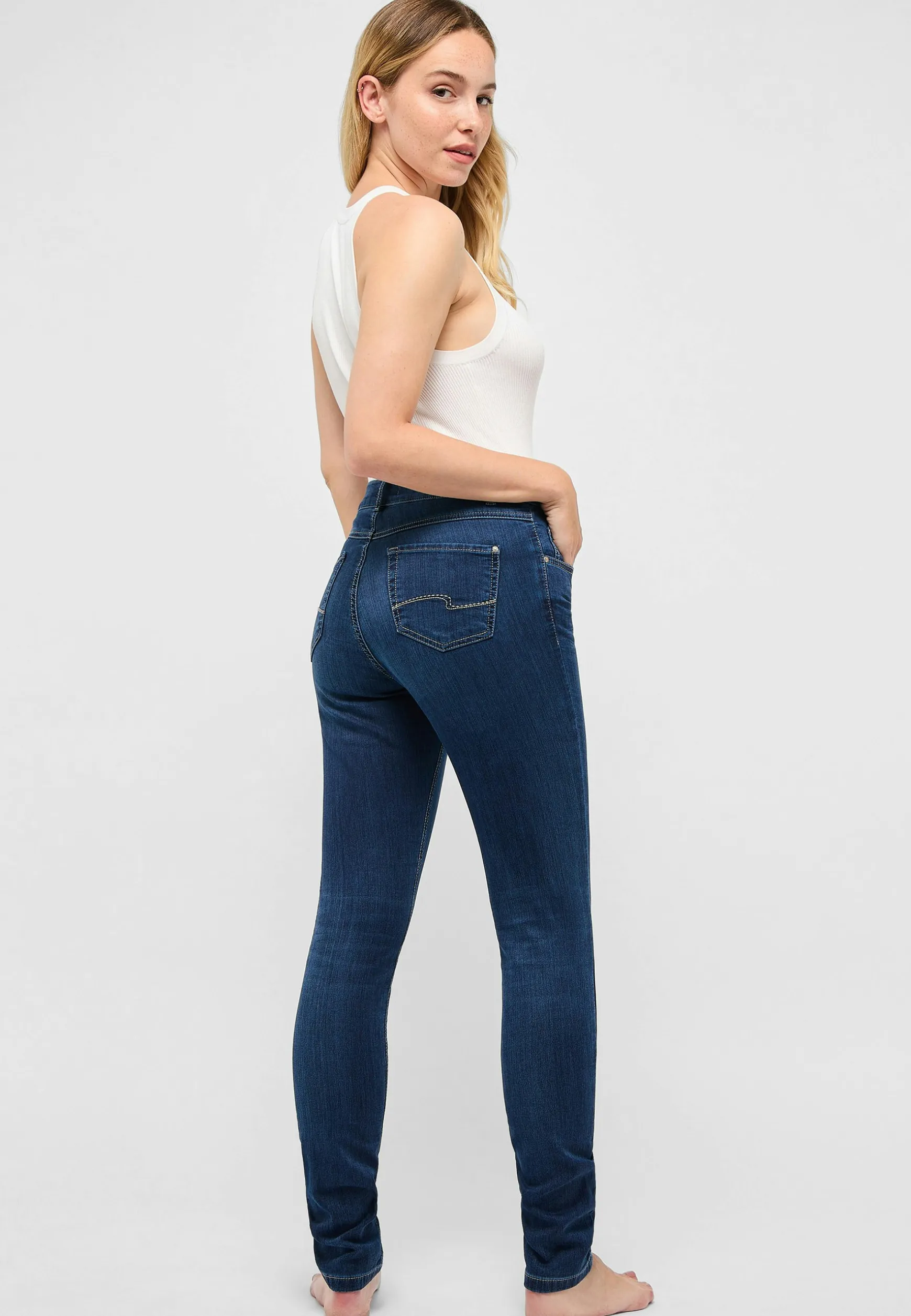 Skinny-fit jeans Skinny with solid-colored fabric